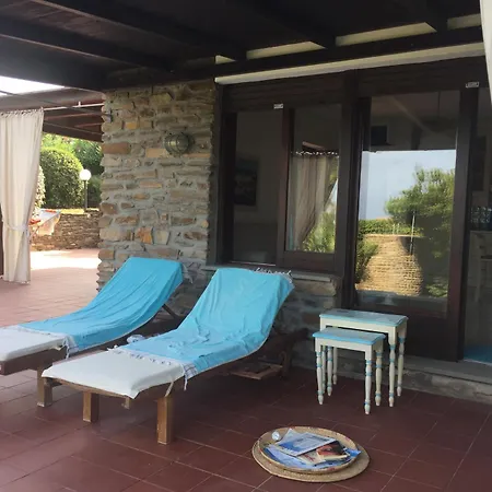 Case Vacanza Rocca Ruja * Стинтино